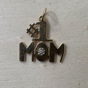Vintage 14k Yellow Gold #1 Mom Necklace Charm